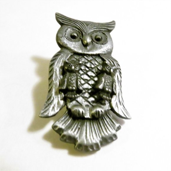 Children's  Pewter Owl Jewelry Set, Brooch, Earrings and Pendant Necklace - Picture 6 of 8